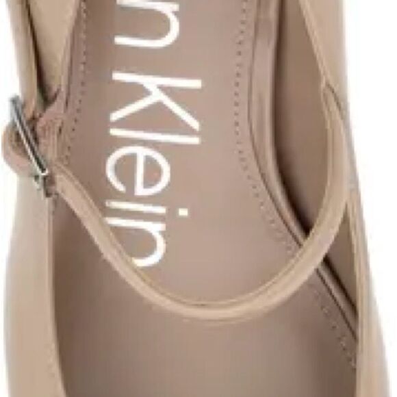 Calvin Klein Jatlee Block Heel Pump - Picture 3 of 6